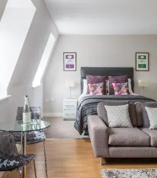 Cove Minshull Street Hotel