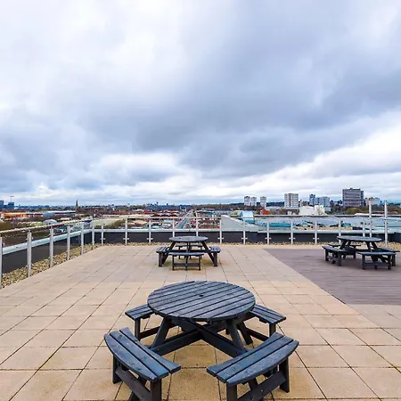 Modern 2 Bed With Balcony By Host A Apartamento Mánchester