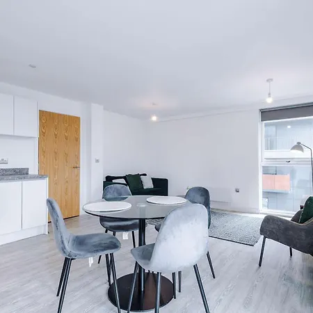 公寓 Modern 2 Bed With Balcony By Host A *