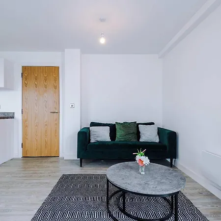 Modern 2 Bed With Balcony By Host A Lejlighed Manchester
