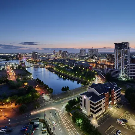 2 Bed Ensuite With Fantastic Night View And Old Trafford Stadium * 曼彻斯特