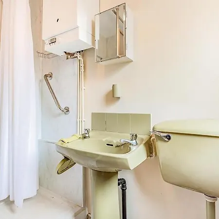 Prázdninový dům Tallis House, Sleeps 5, Near Centre, Free Parking, Long Or Short - By Nmb *
