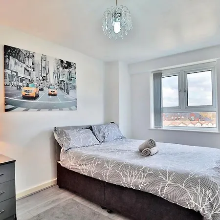 Apartamento View - Free Parking - Sleeps 6 - Near Centre - By Nmb Mánchester