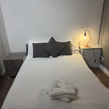 公寓 Premier Apartmetns 曼彻斯特