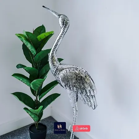 公寓 Large 2 Bedroom With Balcony By Host A *