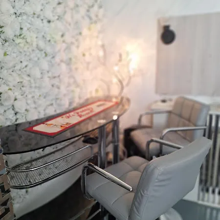 Stylish Private Flat Close To Centre! マンチェスター