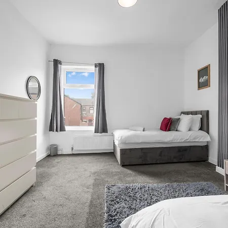 Brookland 4br House Serviced Short Lets With Wifi *
