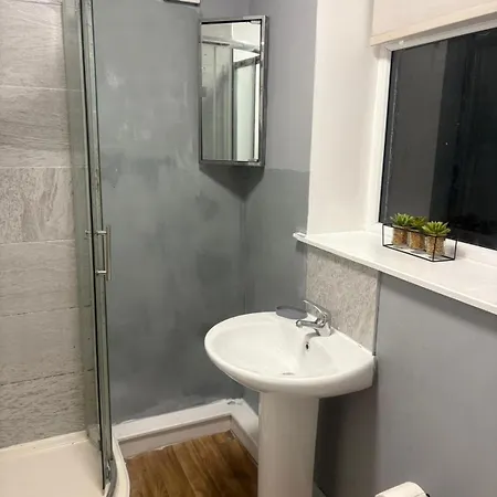 Lejlighed Quiet 1br Garden Flat - Fast Wi-fi *