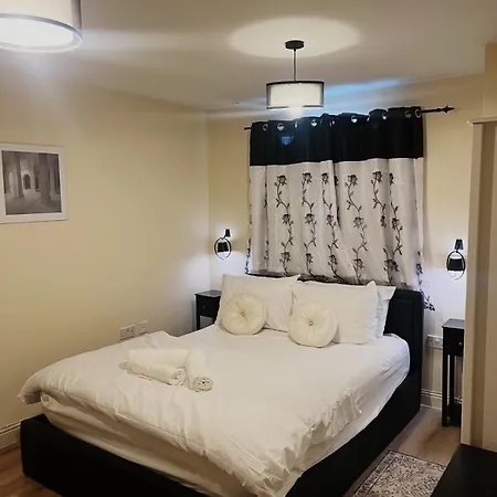 With Free Parking 아파트 *