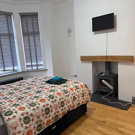 Comfort And Leisure בית אירוח