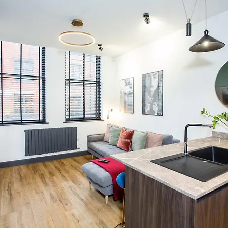 Stylish Grade Ii Listed 1-bed Northern Quarter Apartament