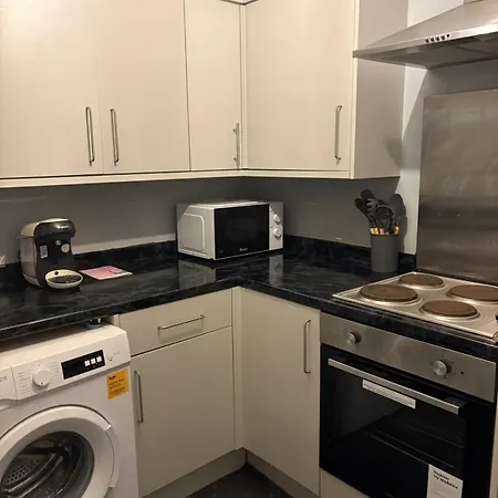 Charming 1br Haven Close To Downtown