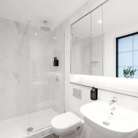 Shales At The Heim * Manchester