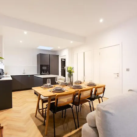 Shales At The Heim * Manchester