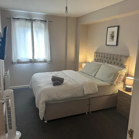 With Free Parking In Greater 맨체스터