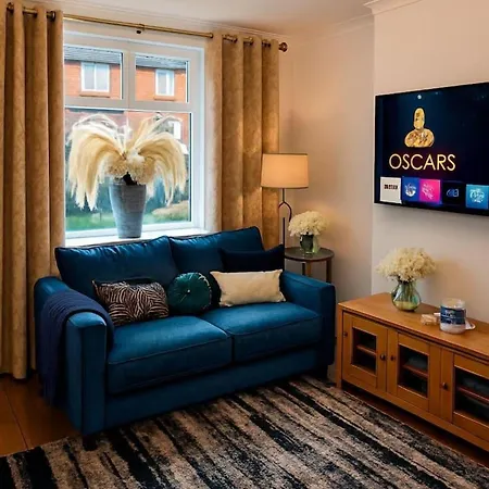Hideaway On Shrewsbury Road Holiday home *