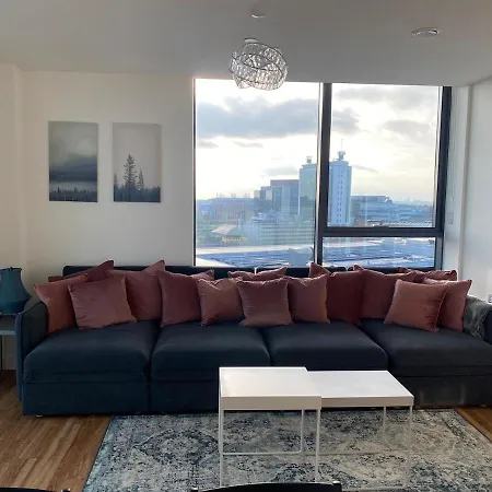 Old Trafford Stadium Spacious And דירה