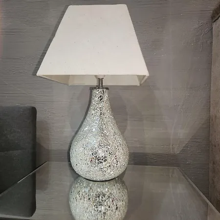 Ferienhaus Charming Tudor White House Free Wifi *