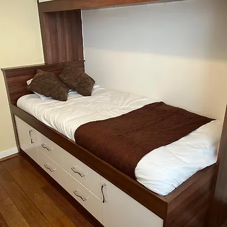 The Eastern Hive - King Bed, 3x Parking, Coop Live & Etihad * Manchester