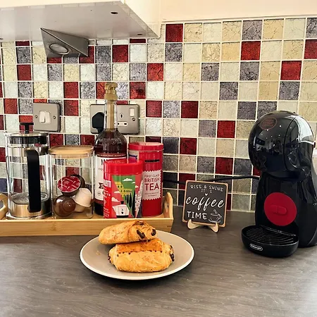 Modern Townhouse Near Coop Live Etihad Mánchester