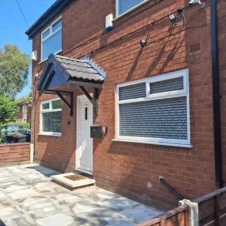 Cosy 2-bed House In 펜션 *