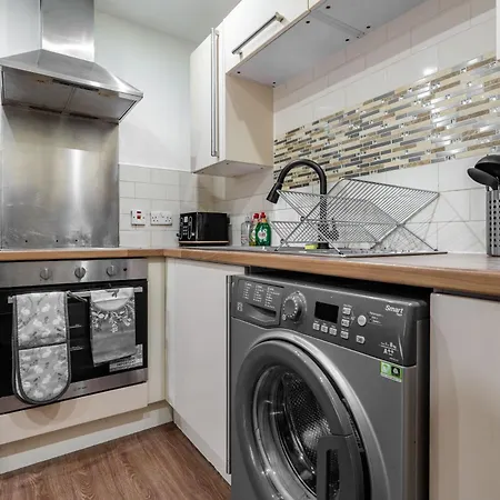 דירה 2 Bedroom Flat Near Old Trafford מנצ'סטר