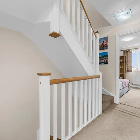 4 Bedroom House In *