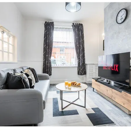 公寓 Modern 3bd House - Free Parking - Fast Wifi *