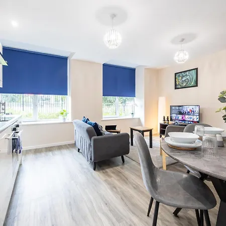 Salford - 1 Bed - Free Parking - Fast Wi Fi By Av Hughes * מנצ'סטר
