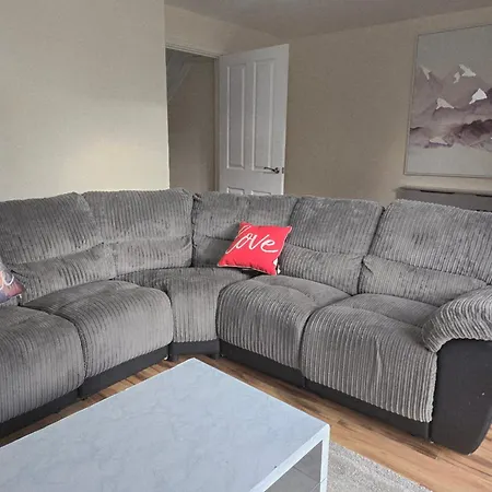 Lawnswood Semesterbostad *