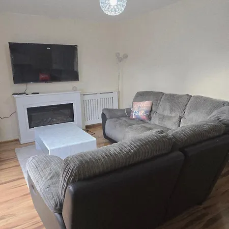 Semesterbostad Lawnswood Manchester