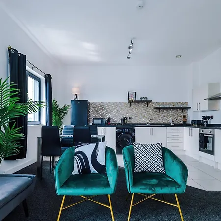 Large Salford -free Parking *