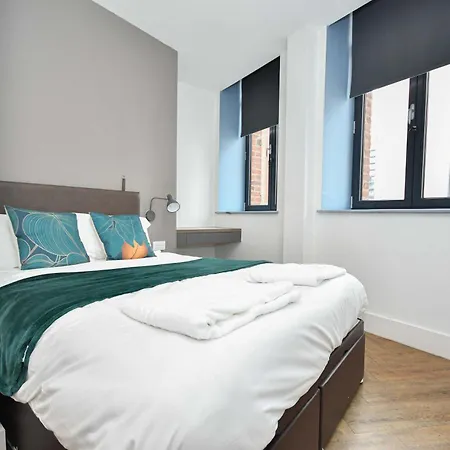 Spacious 2bed Flat W Security Apartament Manchester