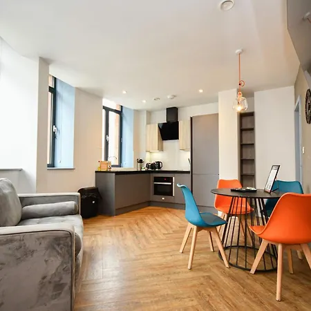 Spacious 2bed Flat W Security * 曼彻斯特