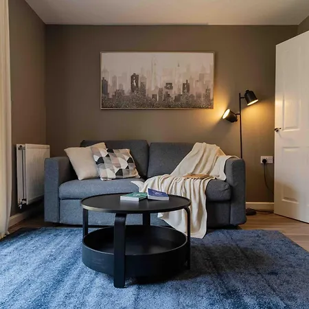 S Veranda - Near Lidl & Bus -4 Bed 6 Sleep Nyaraló Manchester