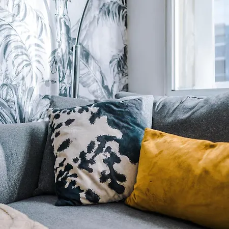 Cosy 2br In Center - With Wifi, Kitchen & Parking Mánchester