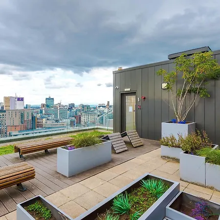 アパート Duplex In Salford, 2br&2ba, Full Kitchen