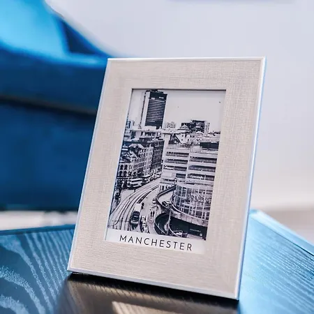 דירה Duplex In Salford, 2br&2ba, Full Kitchen מנצ'סטר