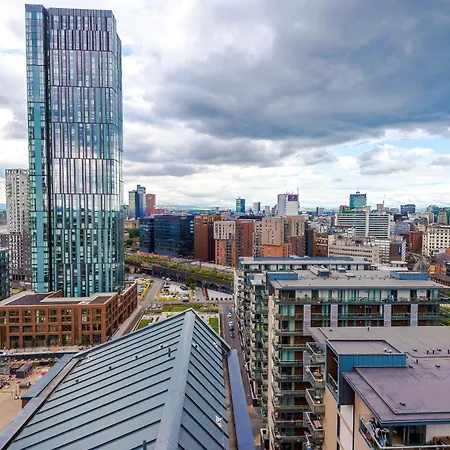 Duplex In Salford, 2br&2ba, Full Kitchen