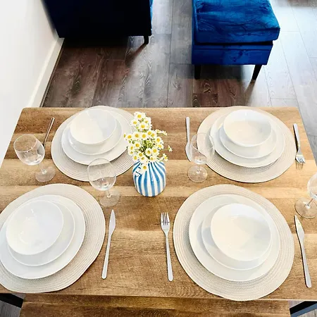 Hébergement de vacances Spacious 4 Bed Near Metrolink Whitefield