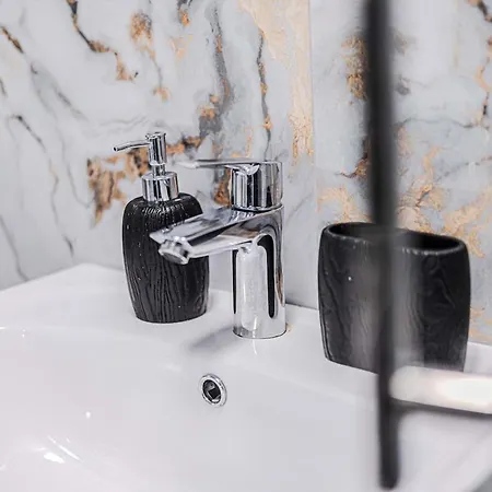 The Modern 1br Near Etihad Stadium & Coop Live Apartment *