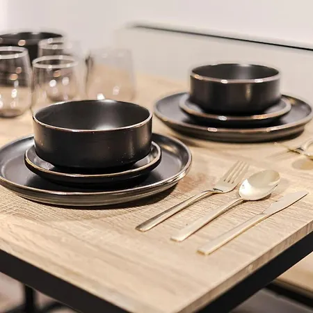 The Modern 1br Near Etihad Stadium & Coop Live