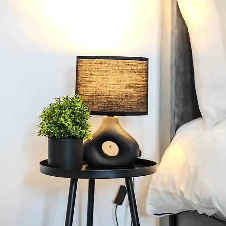 The Modern 1br Near Etihad Stadium & Coop Live *