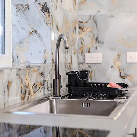 The Modern 1br Near Etihad Stadium & Coop Live Apartment *