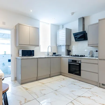 Perfect Stylish 2 Bed In Stockport Apartman *