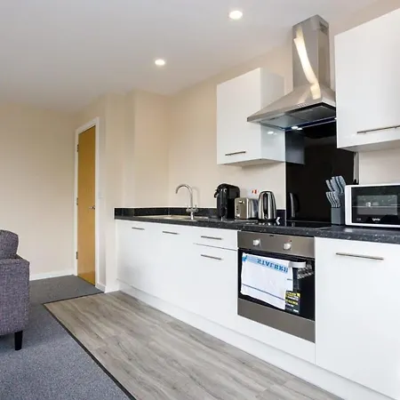 Apartament Contemporary & Bright 2 Bed