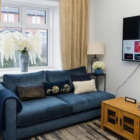 Hideaway On Shrewsbury Road Holiday home Manchester