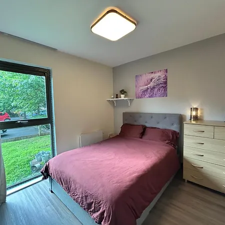 Flat With Free Secure Parking 아파트 맨체스터