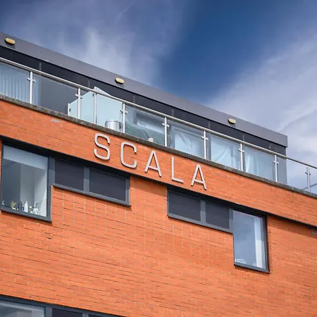 Modern Wilmslow Stay Ideal For Business Travellers Lejlighed