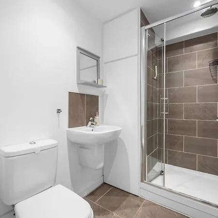 Modern Wilmslow Stay Ideal For Business Travellers